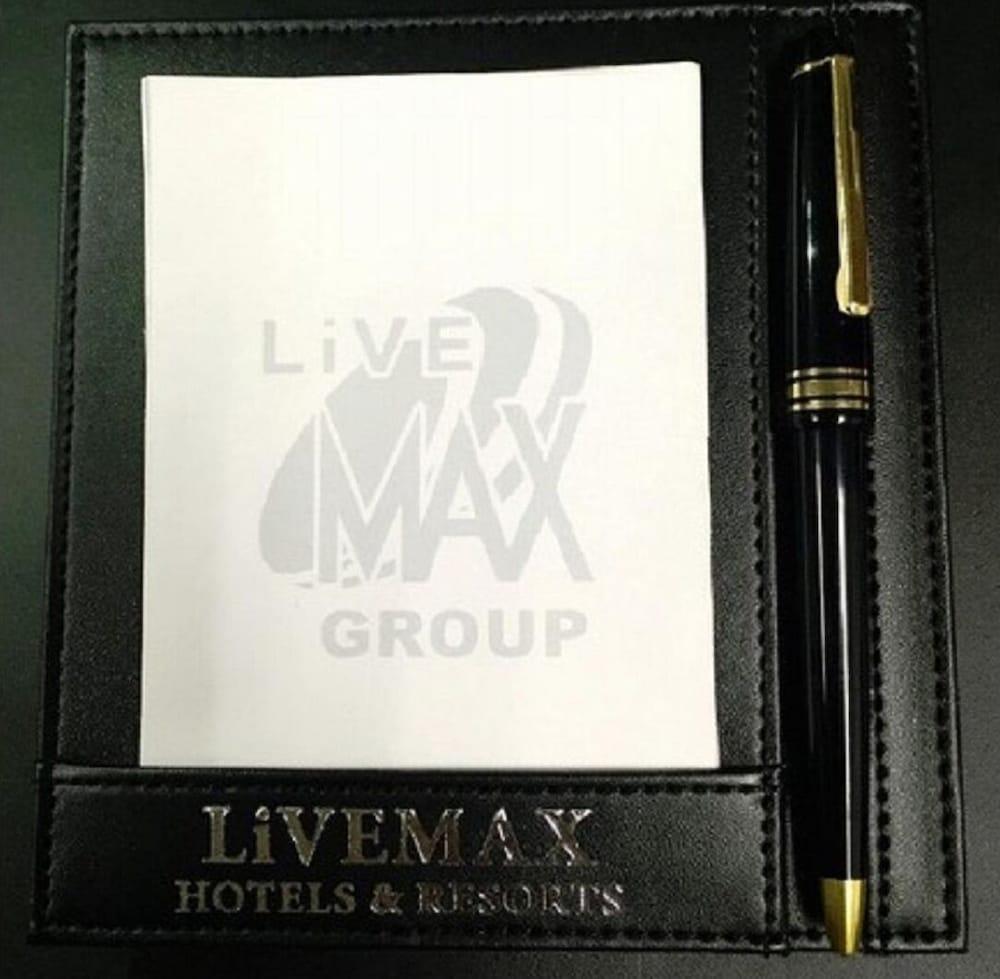 HOTEL LiVEMAX Osaka Namba Eksteriør billede